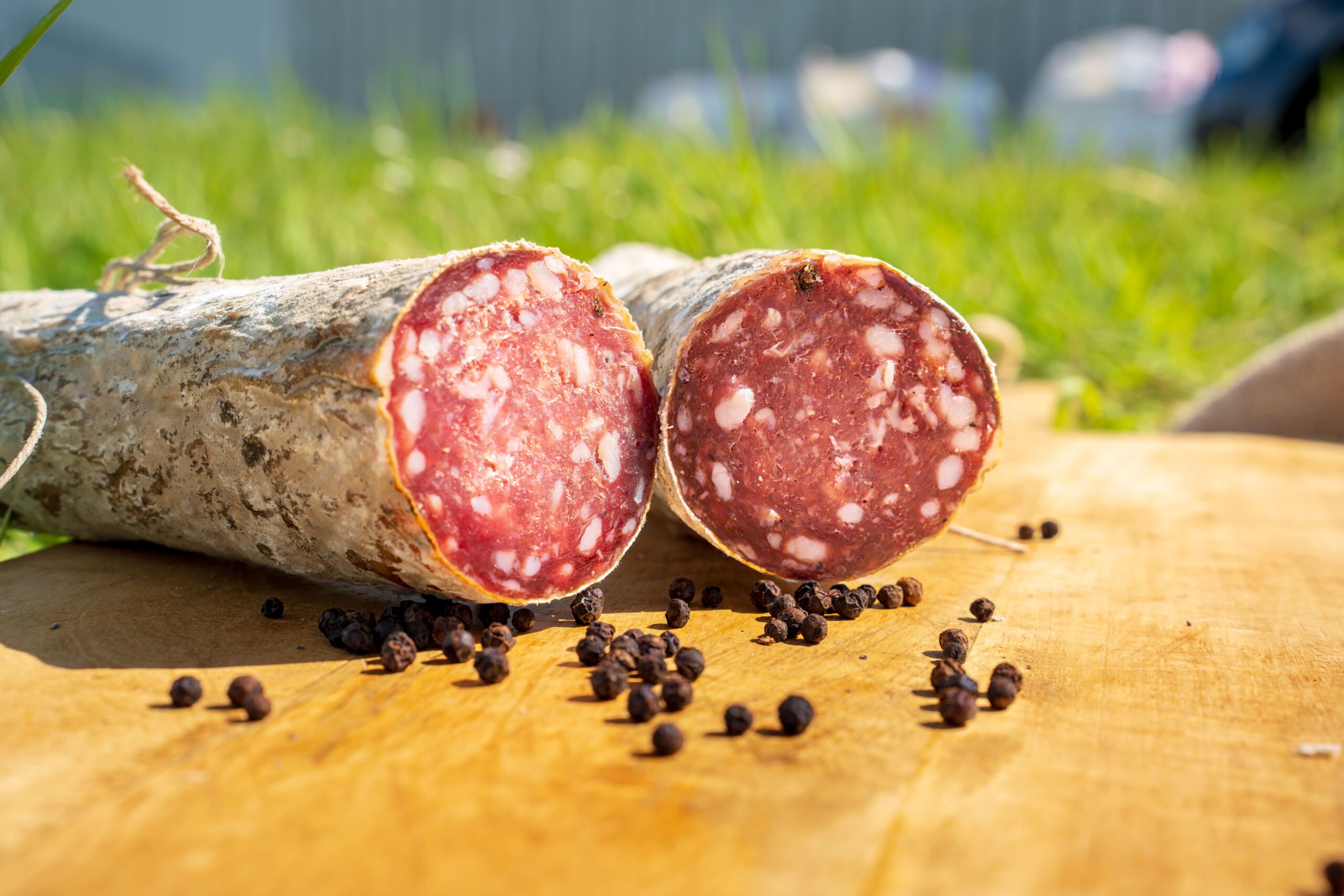 Saucisses sèches artisanales (Disponibles auprès des boucheries, charcuteries et particuliers)