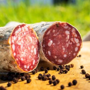 Saucisses sèches artisanales (Disponibles auprès des boucheries, charcuteries et particuliers)