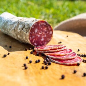 Saucisse sèche tranchée